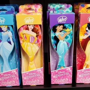 Disney wet brush